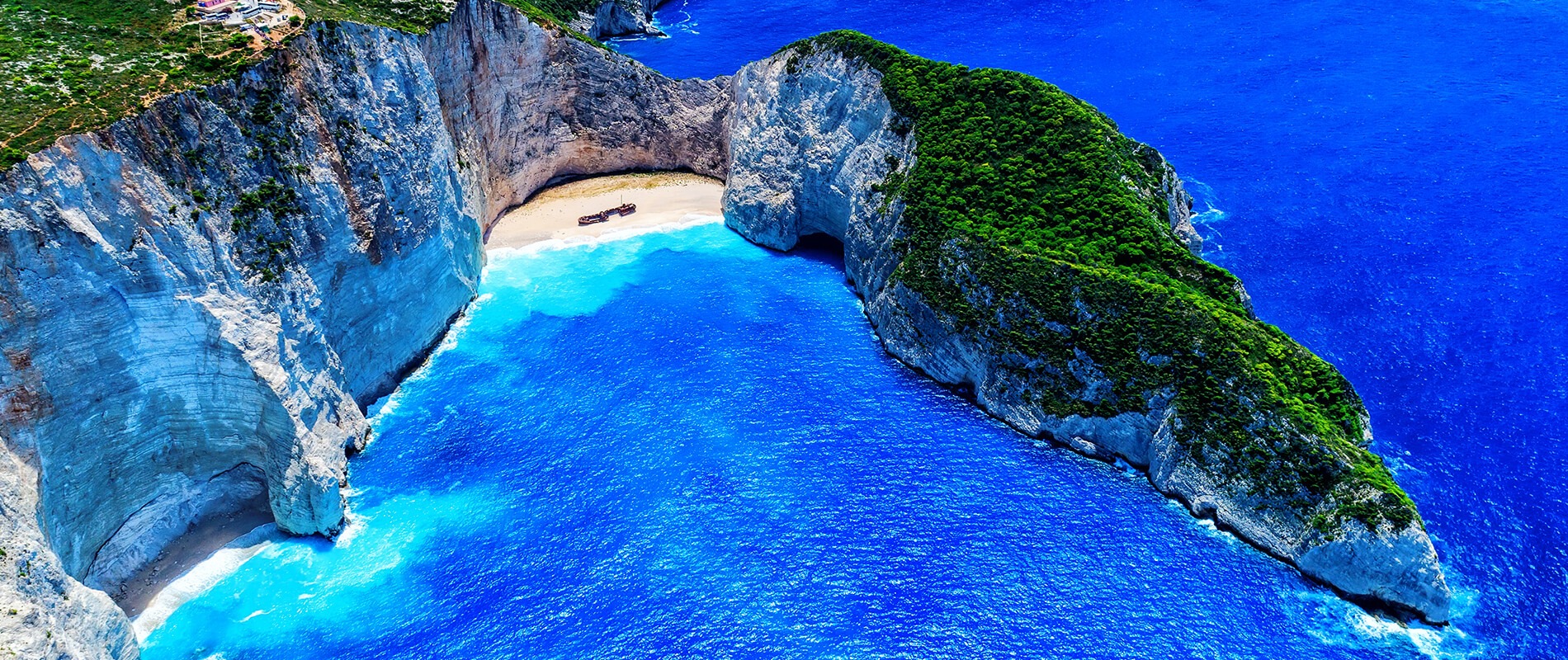 Tips to Visit the Navagio Beach Shipwreck in Zakynthos